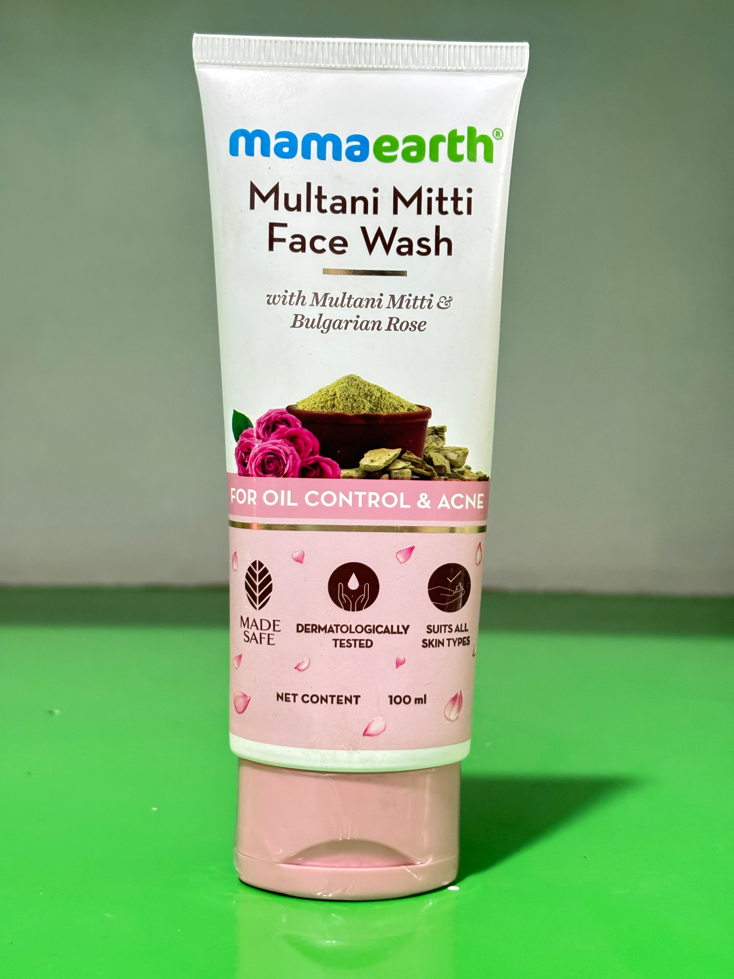 MAMAEARTH Multani Mitti Face Wash with Bulgarian Rose | Gentle Cleanser for Acne and Oil Control | Hydrating &amp; Moisturizing Facial Care | 3.38 Fl Oz (100ml)